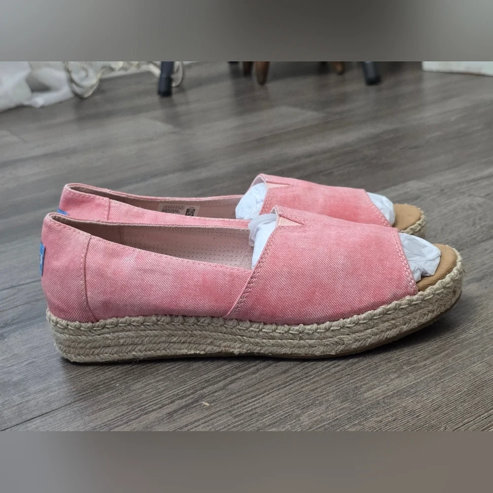 Stylish Pink Tom’s Open Toe Espadrilles Sandal EUC 8.5 Preppy Coastal Nautical